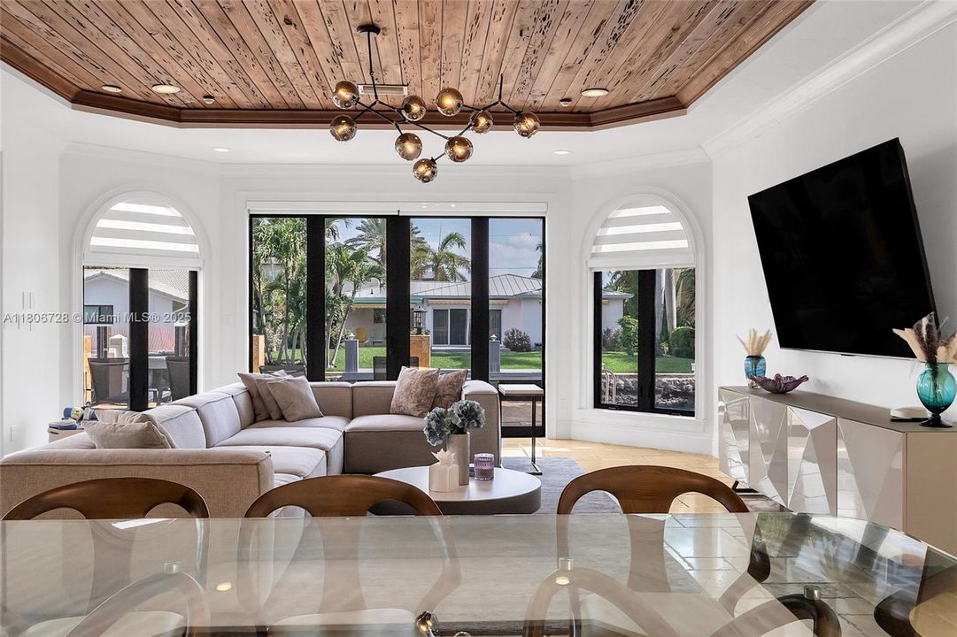 待售: $5,706,427 (6 贝兹, 7 浴室, 7286 平方英尺)