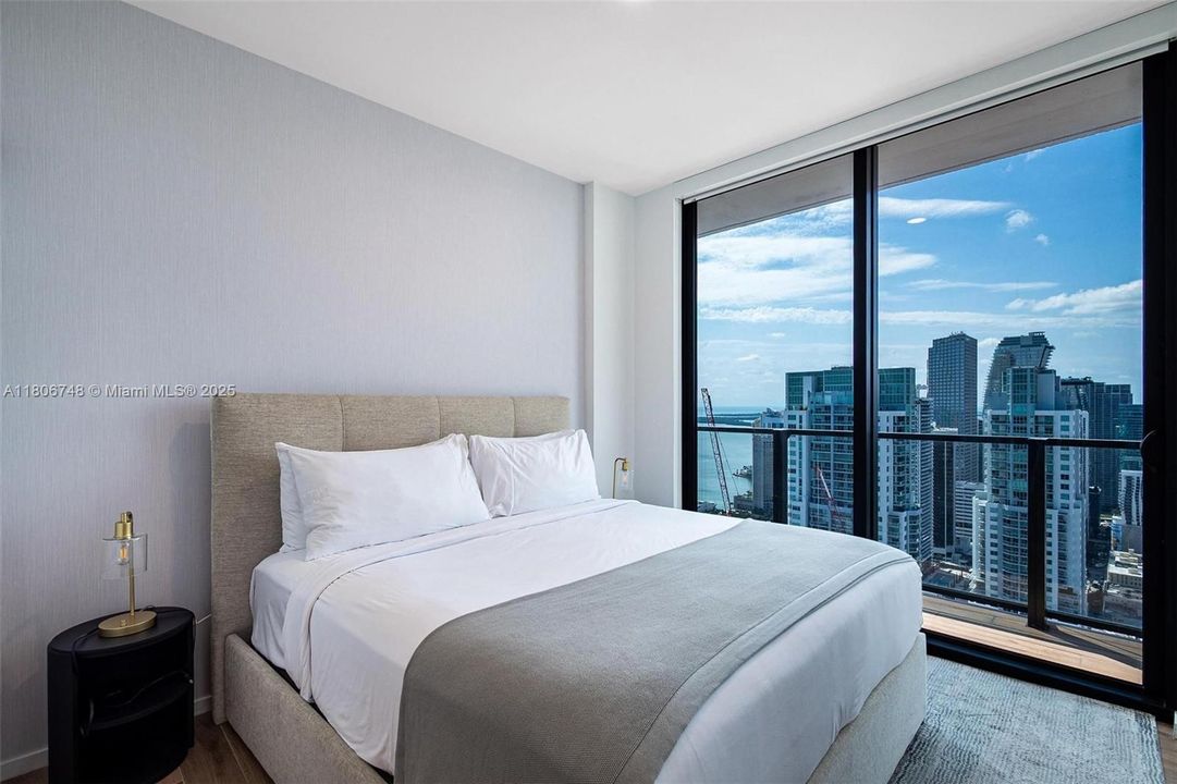 En Venta: $1,090,000 (3 camas, 3 baños, 1135 Pies cuadrados)