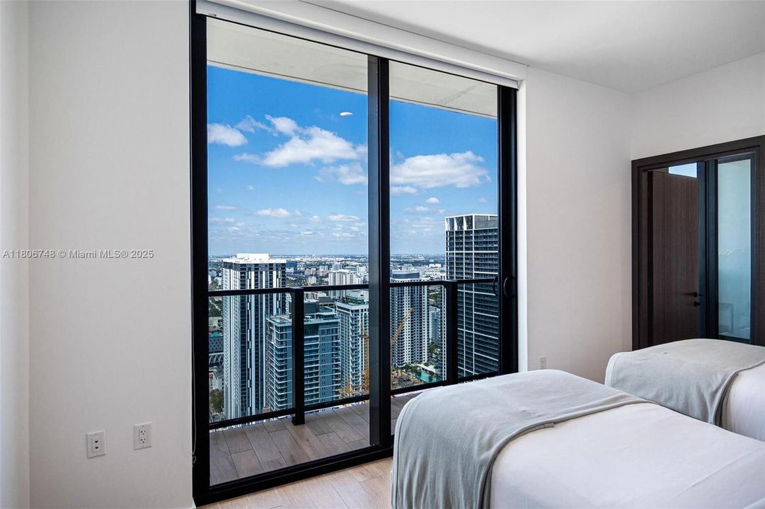 En Venta: $1,090,000 (3 camas, 3 baños, 1135 Pies cuadrados)