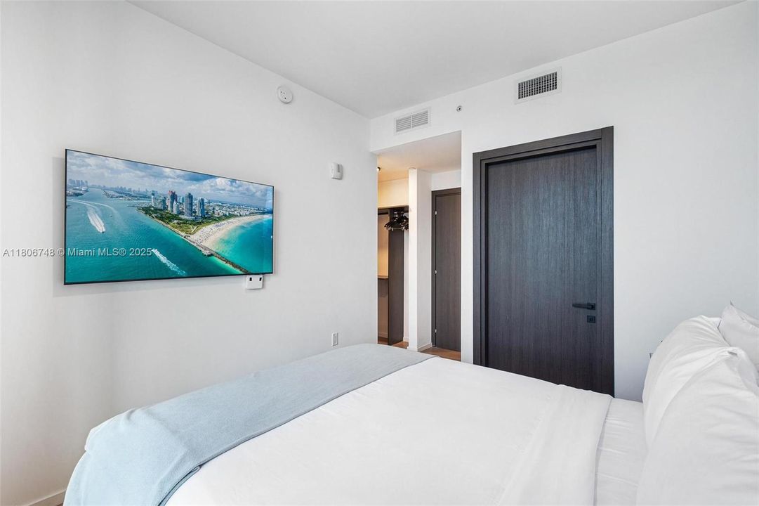 En Venta: $1,090,000 (3 camas, 3 baños, 1135 Pies cuadrados)