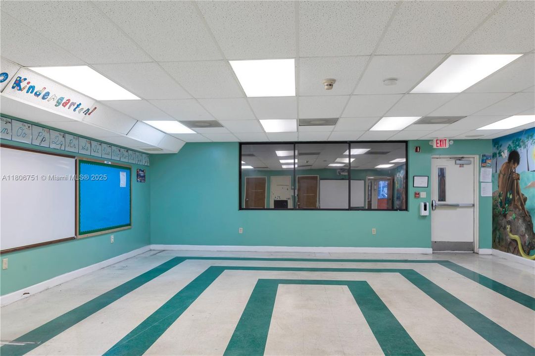 #2 of 4 - Quad suite option.