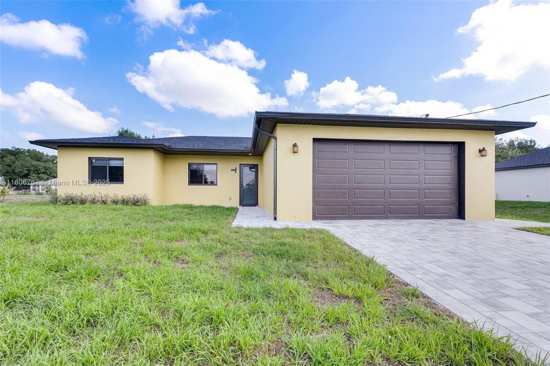 Recently Rented: $2,650 (4 beds, 2 baths, 1500 Square Feet)