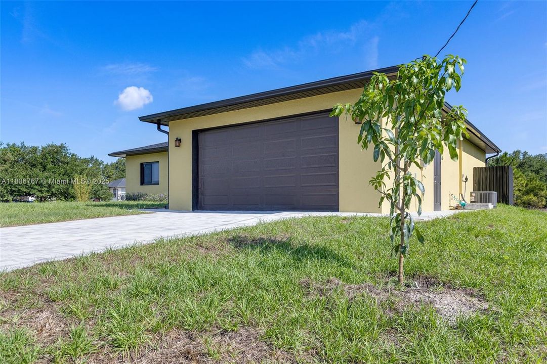 Recently Rented: $2,650 (4 beds, 2 baths, 1500 Square Feet)