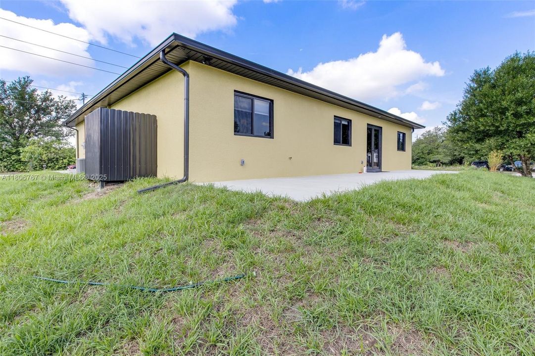 Recently Rented: $2,650 (4 beds, 2 baths, 1500 Square Feet)