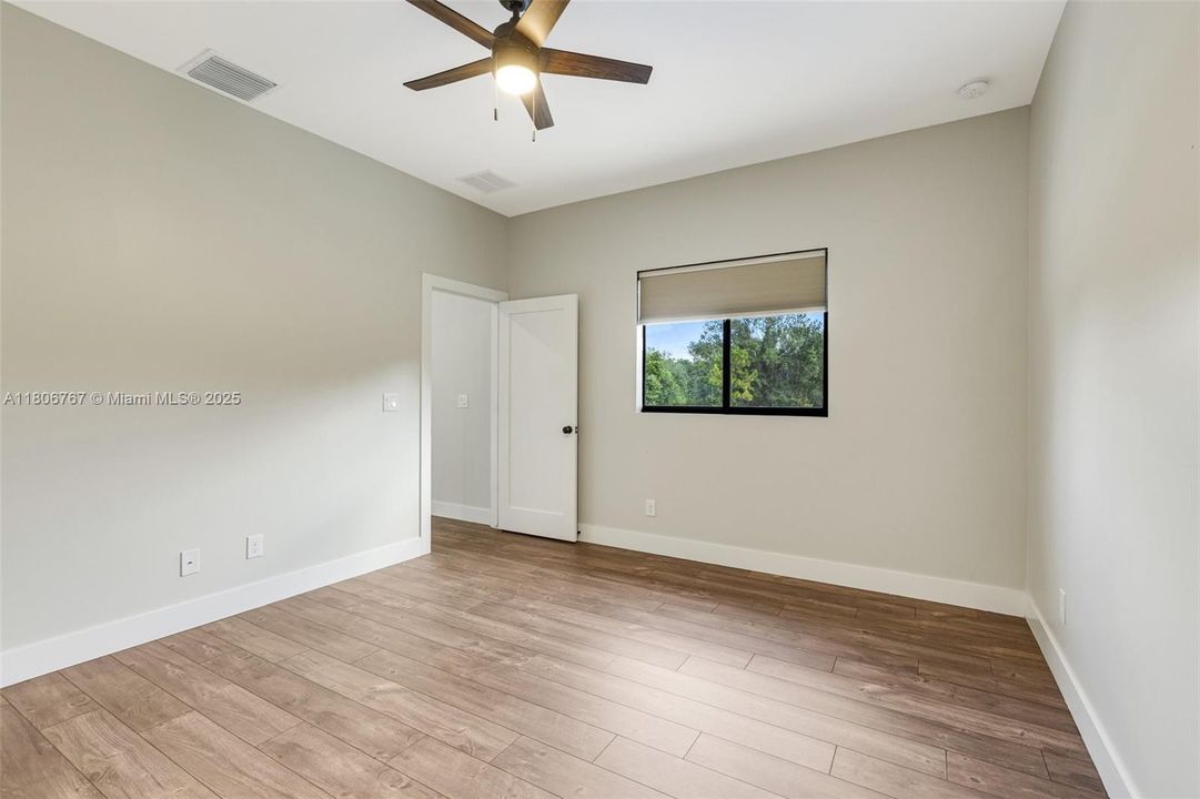 Recently Rented: $2,650 (4 beds, 2 baths, 1500 Square Feet)