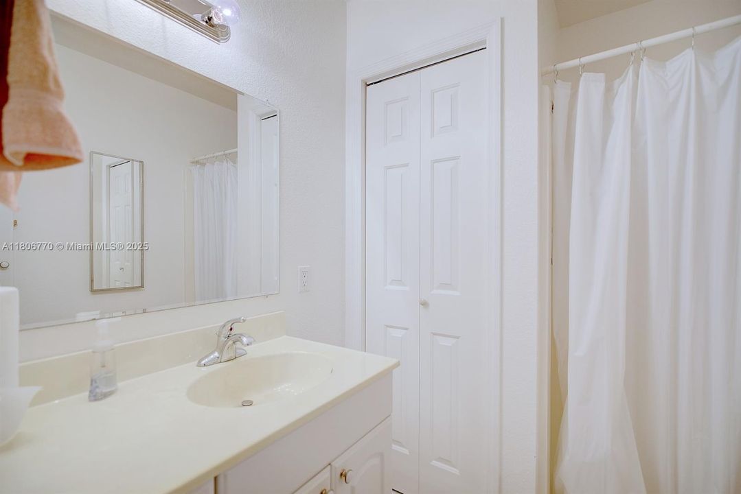 Vendido Recientemente: $599,000 (0 camas, 0 baños, 0 Pies cuadrados)