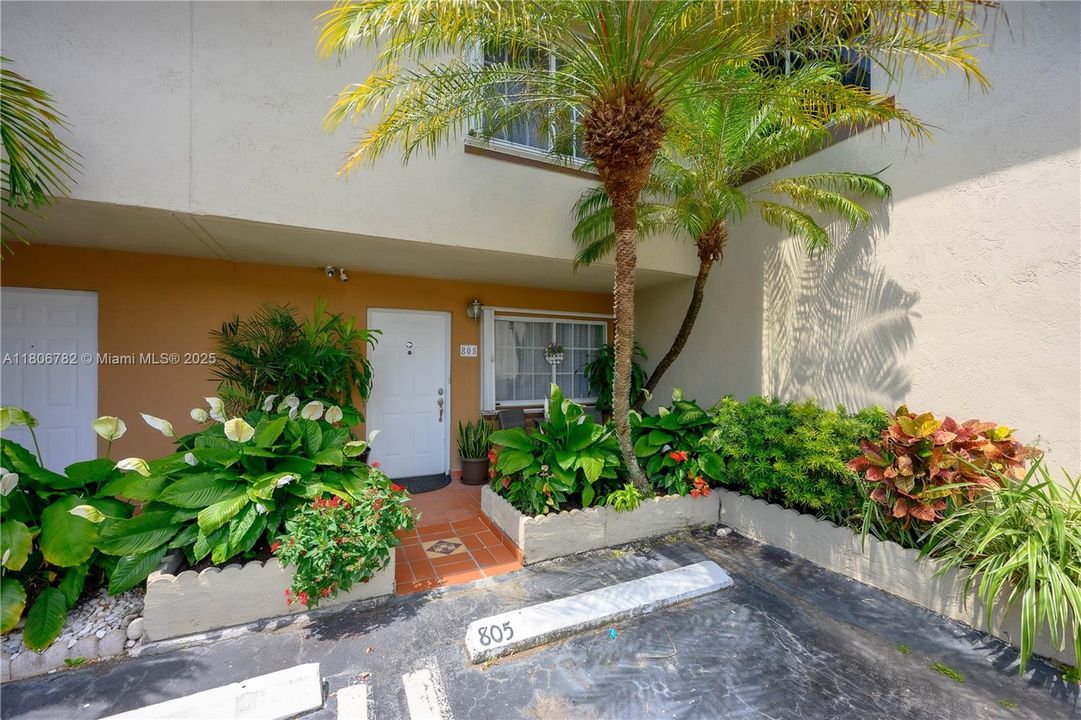 Недавно продано: $345,000 (2 спален, 2 ванн, 1160 Квадратных фут)