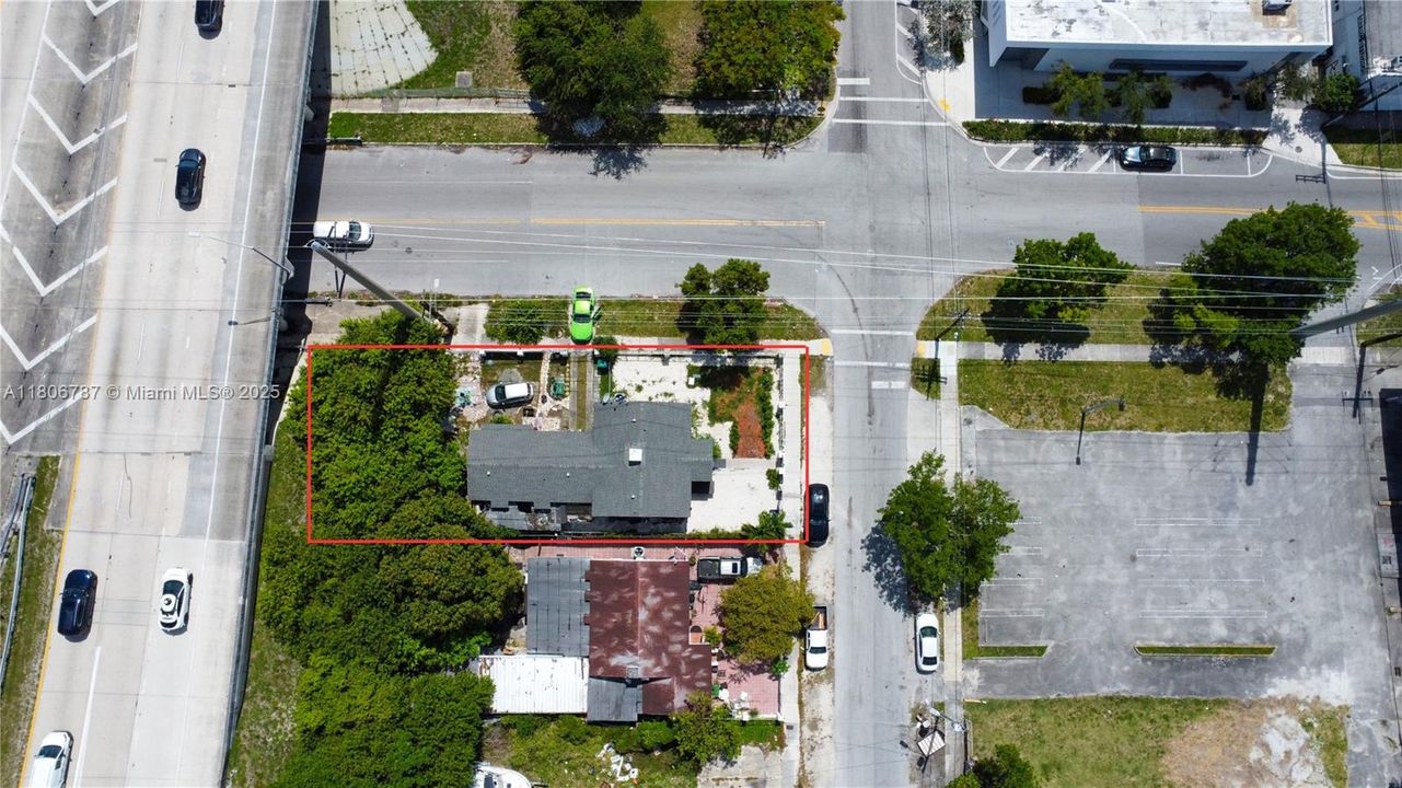 На продажу: $1,800,000 (3 спален, 2 ванн, 1362 Квадратных фут)