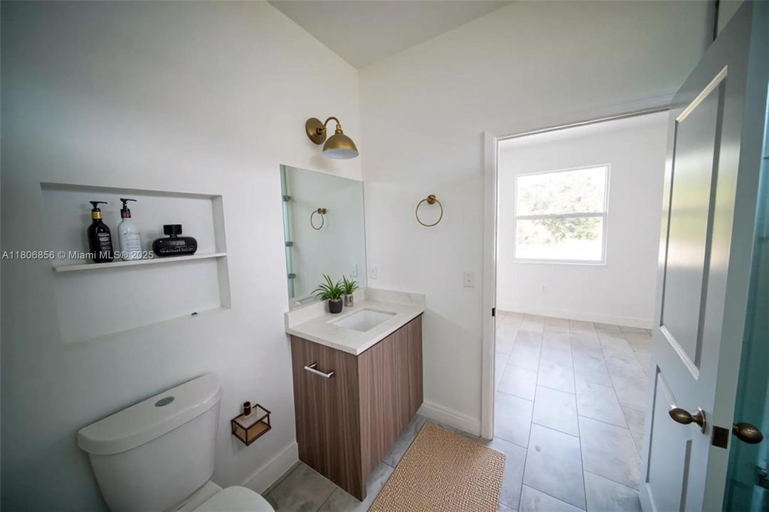 For Sale: $319,900 (3 beds, 2 baths, 1505 Square Feet)