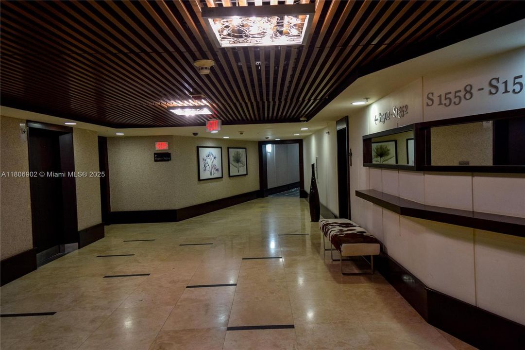 待售: $555,000 (1 贝兹, 1 浴室, 722 平方英尺)