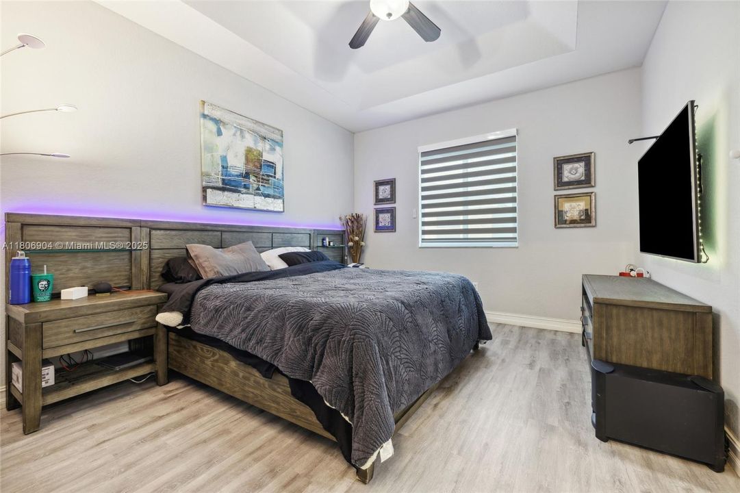 Vendido Recientemente: $450,000 (3 camas, 2 baños, 1526 Pies cuadrados)