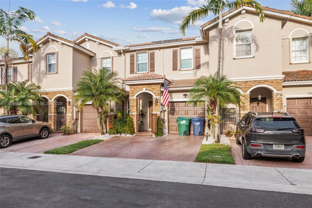 Vendido Recientemente: $450,000 (3 camas, 2 baños, 1526 Pies cuadrados)