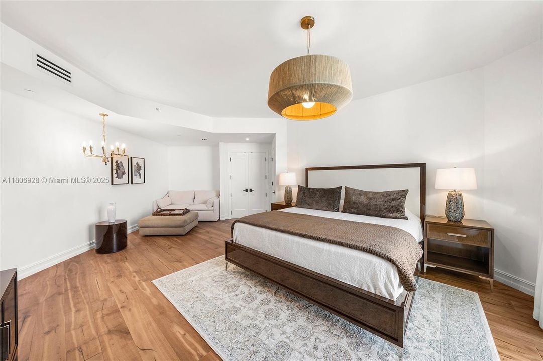 Vendido Recientemente: $1,195,000 (2 camas, 2 baños, 1598 Pies cuadrados)