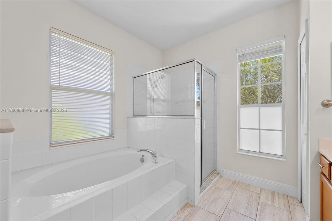 Recently Rented: $3,000 (5 beds, 3 baths, 2676 Square Feet)