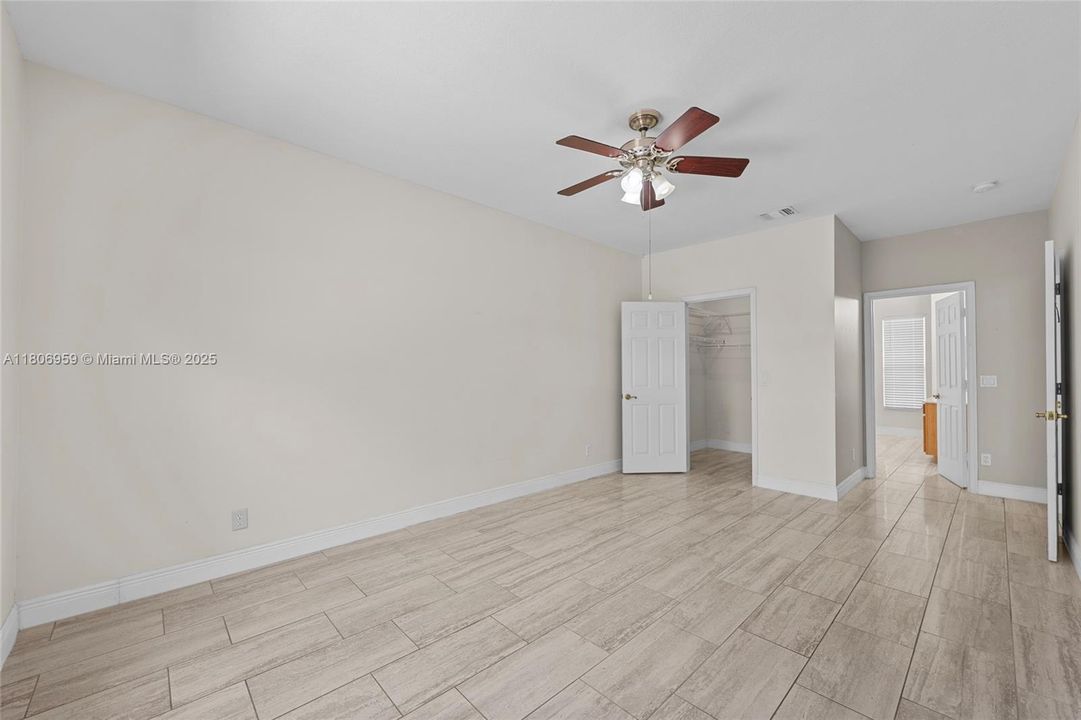 Recently Rented: $3,000 (5 beds, 3 baths, 2676 Square Feet)