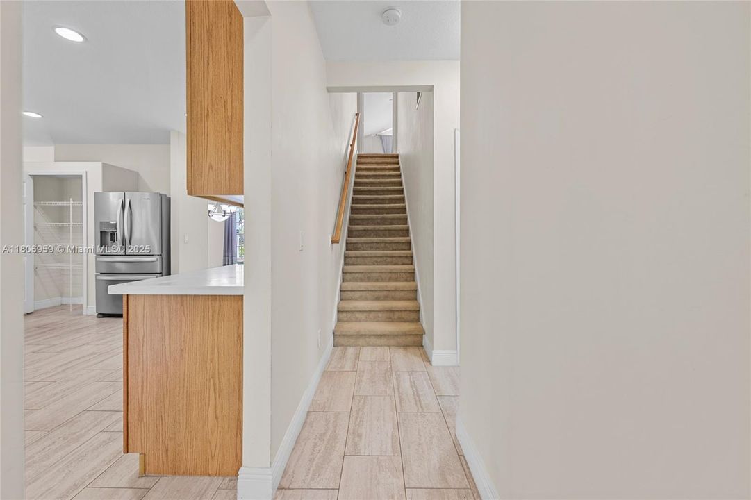 Recently Rented: $3,000 (5 beds, 3 baths, 2676 Square Feet)