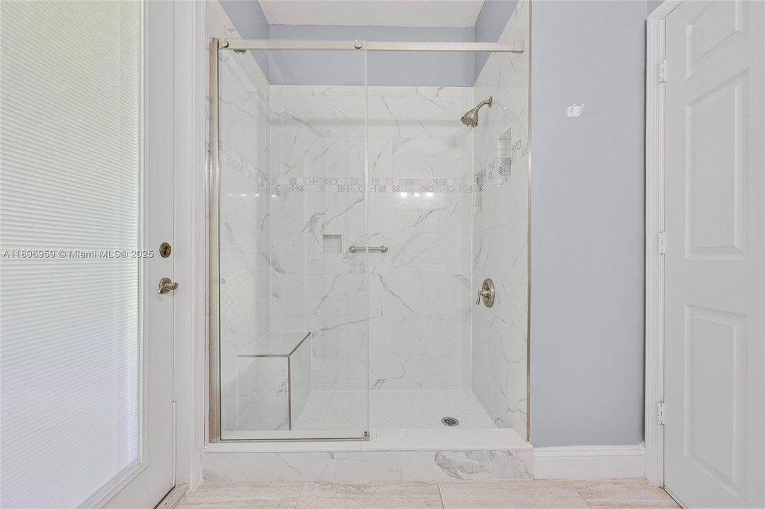 Recently Rented: $3,000 (5 beds, 3 baths, 2676 Square Feet)