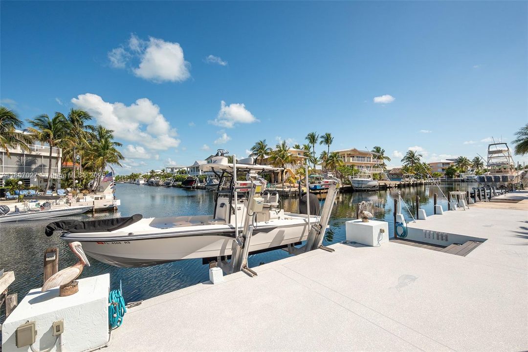 На продажу: $2,699,000 (4 спален, 3 ванн, 2098 Квадратных фут)