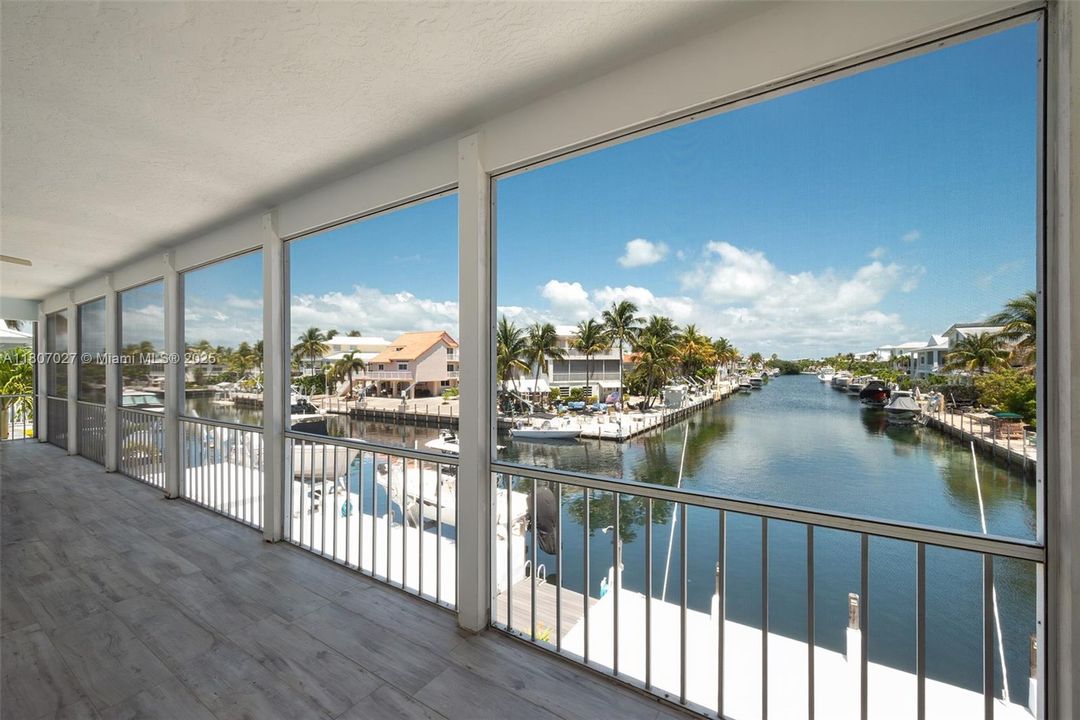 На продажу: $2,699,000 (4 спален, 3 ванн, 2098 Квадратных фут)