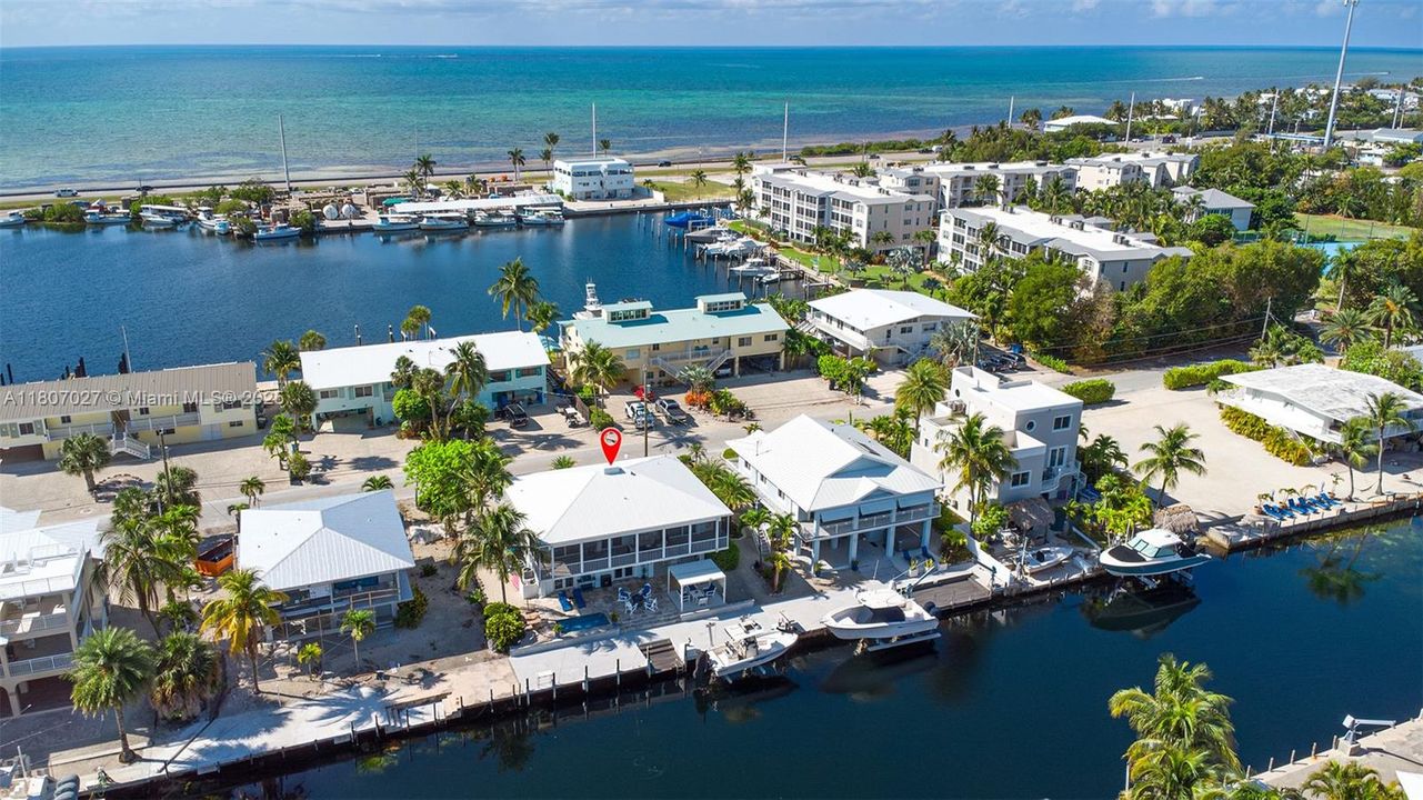 На продажу: $2,699,000 (4 спален, 3 ванн, 2098 Квадратных фут)