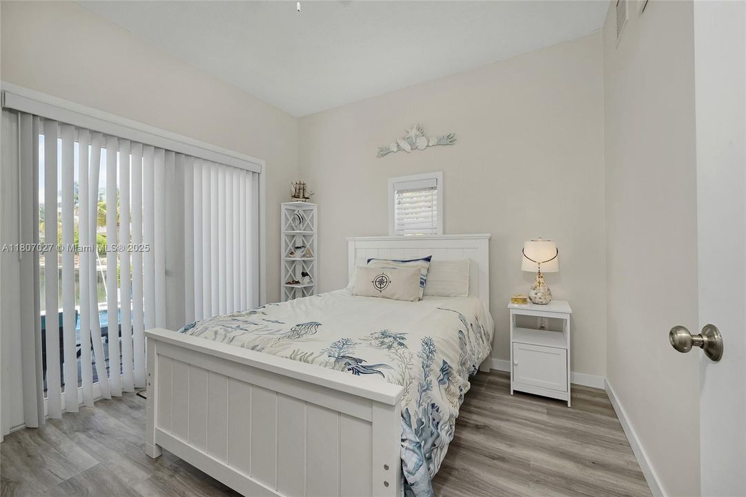 На продажу: $2,699,000 (4 спален, 3 ванн, 2098 Квадратных фут)