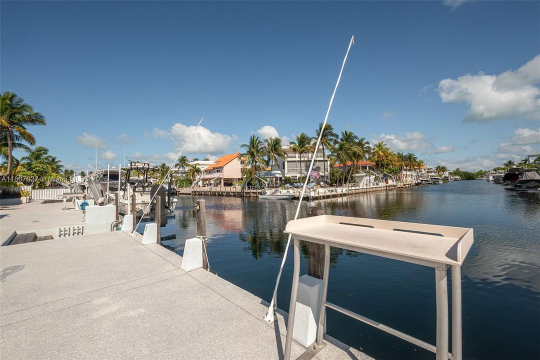 На продажу: $2,699,000 (4 спален, 3 ванн, 2098 Квадратных фут)