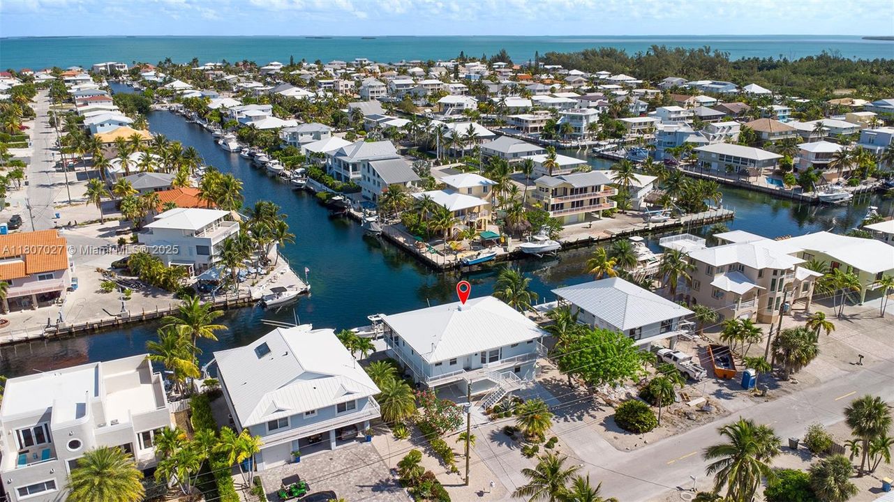 На продажу: $2,699,000 (4 спален, 3 ванн, 2098 Квадратных фут)