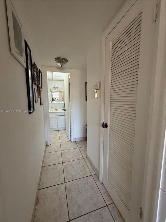 Recently Sold: $55,000 (1 beds, 1 baths, 640 Square Feet)