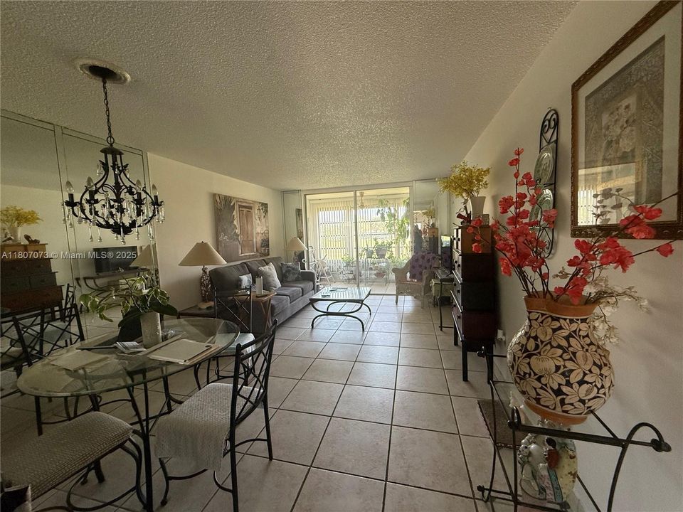 Recently Sold: $55,000 (1 beds, 1 baths, 640 Square Feet)