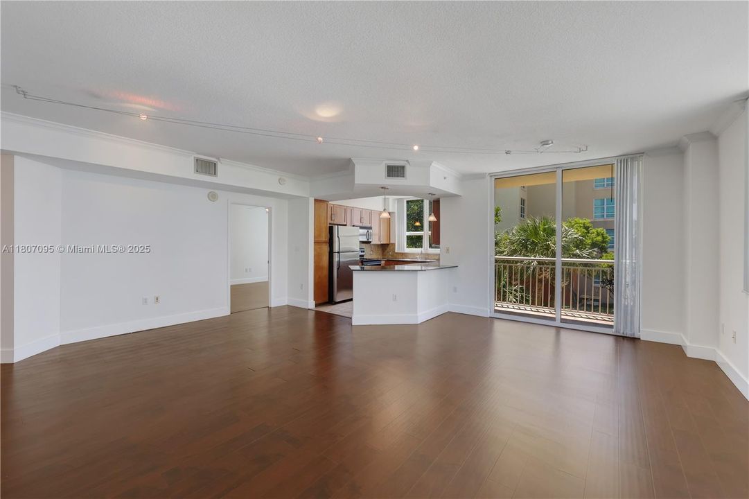 最近售出: $458,000 (2 贝兹, 2 浴室, 1173 平方英尺)