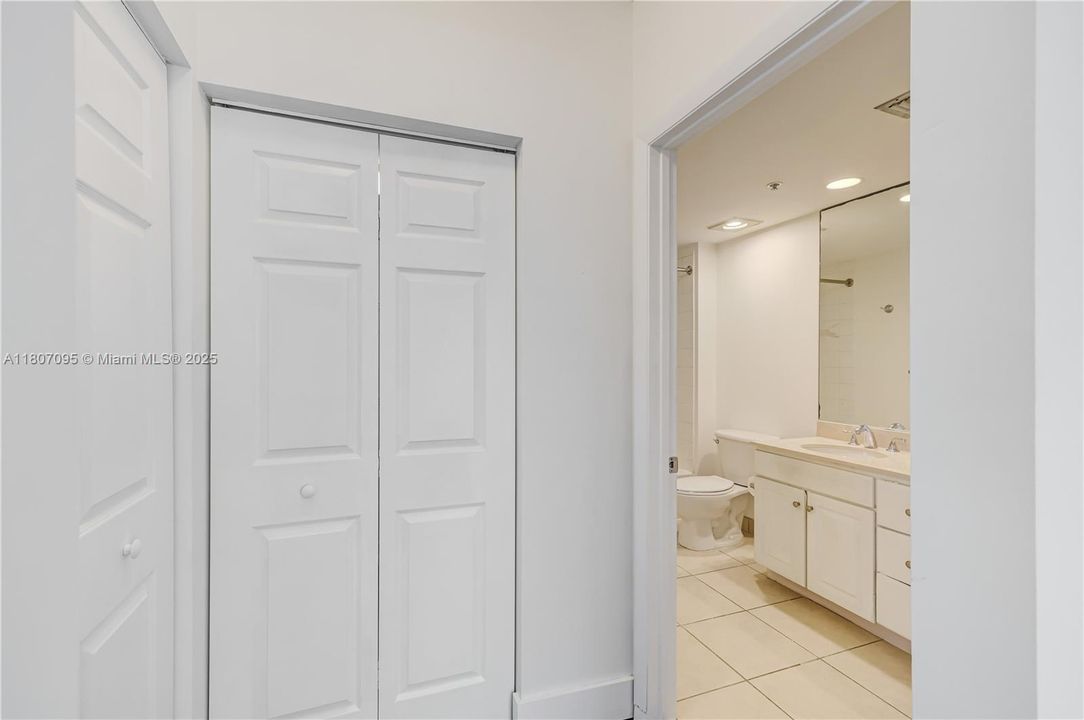 最近售出: $458,000 (2 贝兹, 2 浴室, 1173 平方英尺)