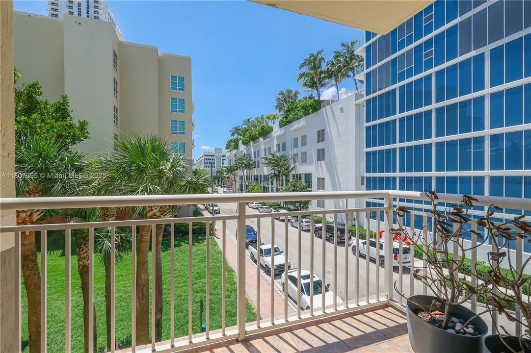 最近售出: $458,000 (2 贝兹, 2 浴室, 1173 平方英尺)