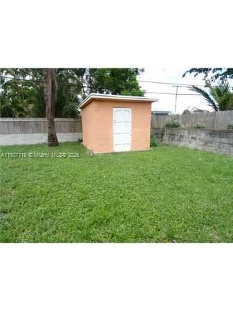 For Sale: $485,000 (5 beds, 3 baths, 1705 Square Feet)