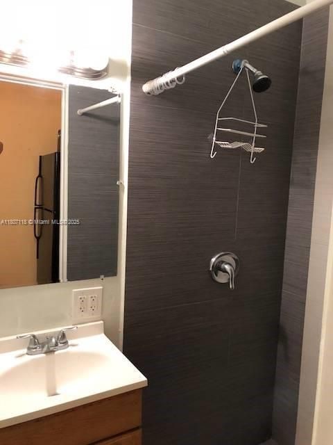 studio bathroom