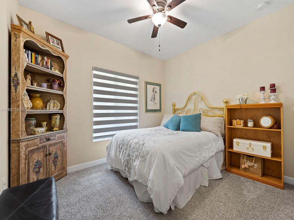 待售: $2,622,000 (4 贝兹, 2 浴室, 2383 平方英尺)