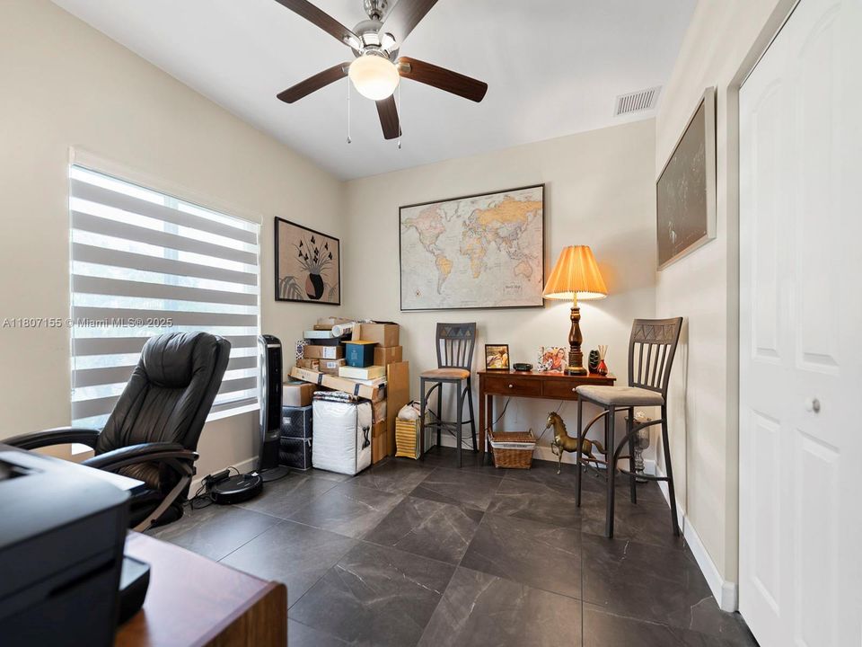 4th bedroom currently used as an office