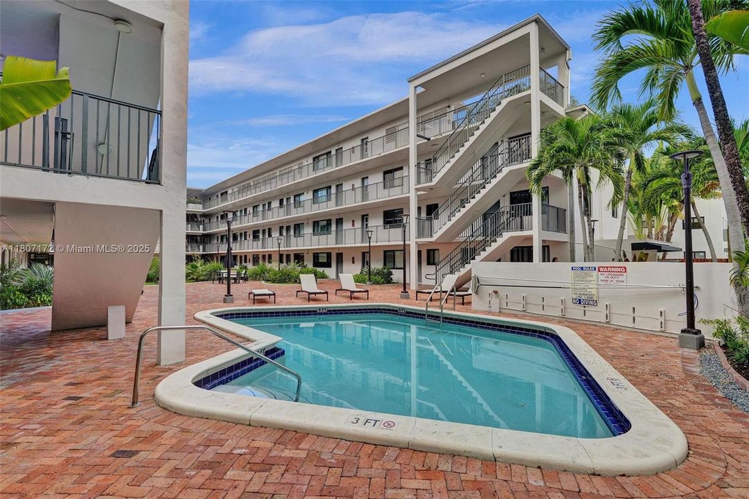 Activo con contrato: $647,000 (2 camas, 2 baños, 848 Pies cuadrados)