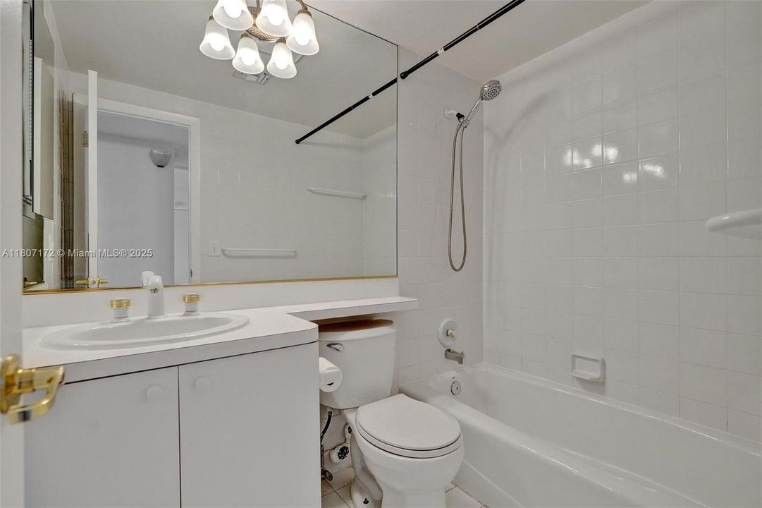 Activo con contrato: $647,000 (2 camas, 2 baños, 848 Pies cuadrados)