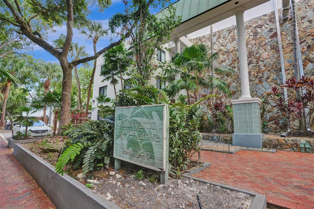 Activo con contrato: $647,000 (2 camas, 2 baños, 848 Pies cuadrados)