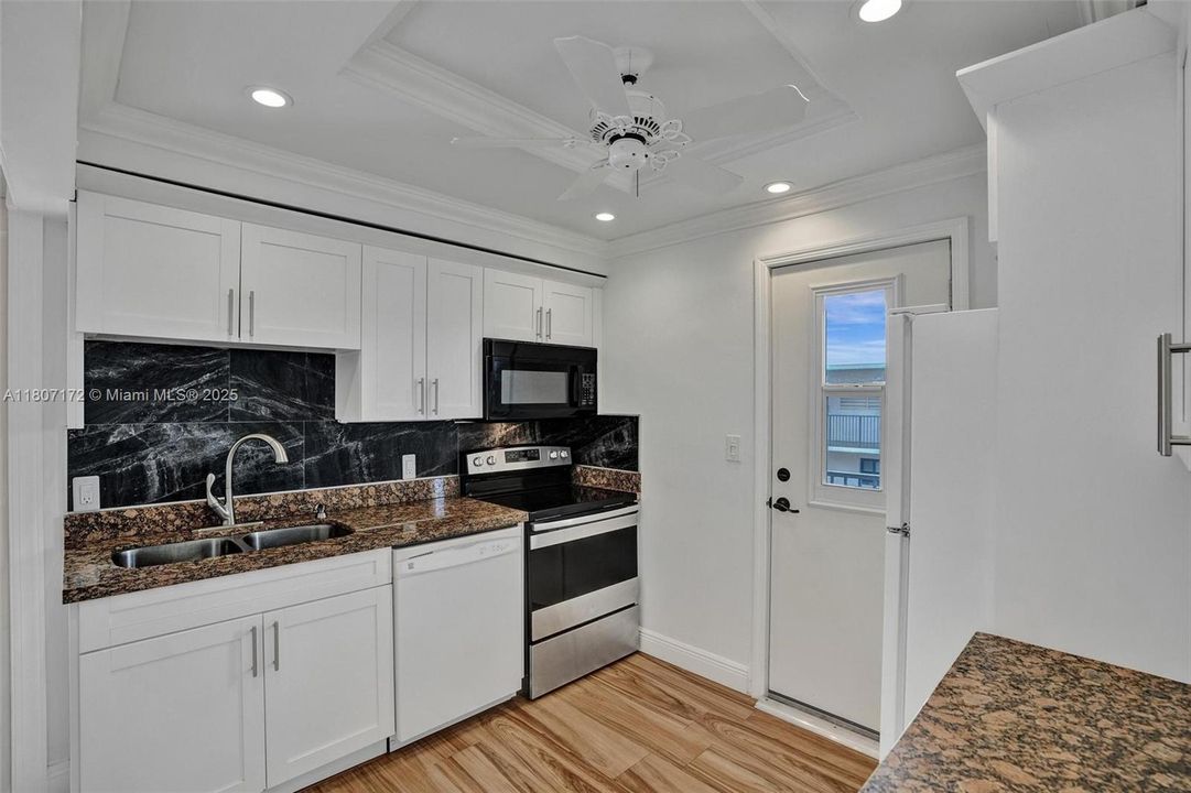 Activo con contrato: $647,000 (2 camas, 2 baños, 848 Pies cuadrados)