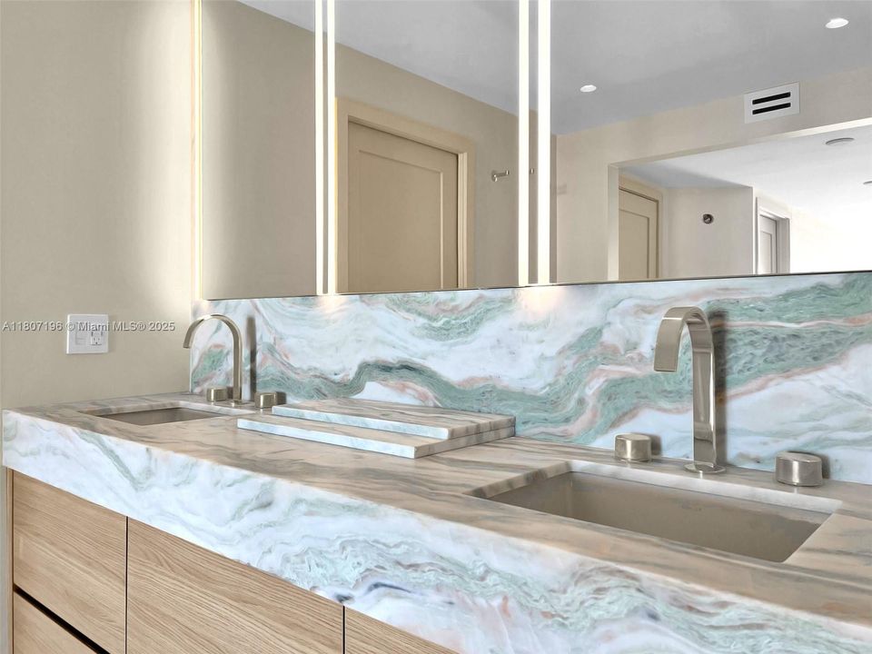 Active With Contract: $2,400,000 (2 beds, 2 baths, 2100 Square Feet)