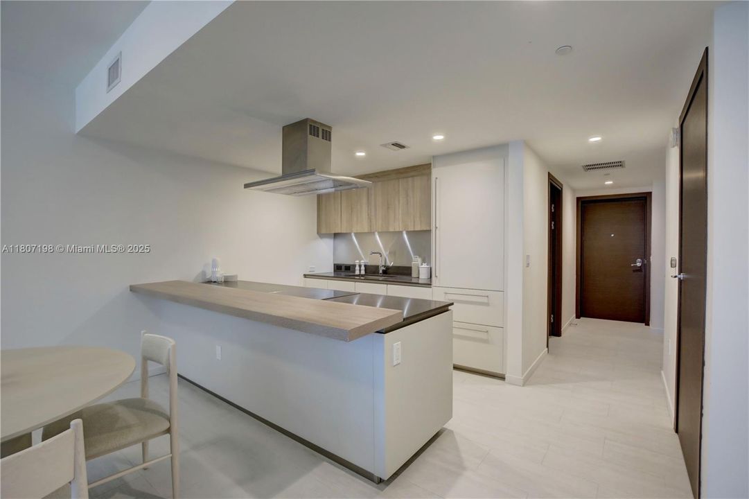En Venta: $950,000 (1 camas, 2 baños, 1022 Pies cuadrados)