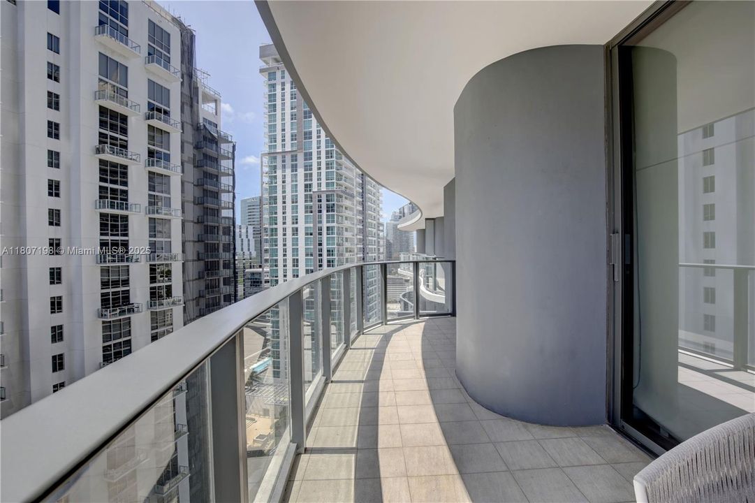 En Venta: $950,000 (1 camas, 2 baños, 1022 Pies cuadrados)