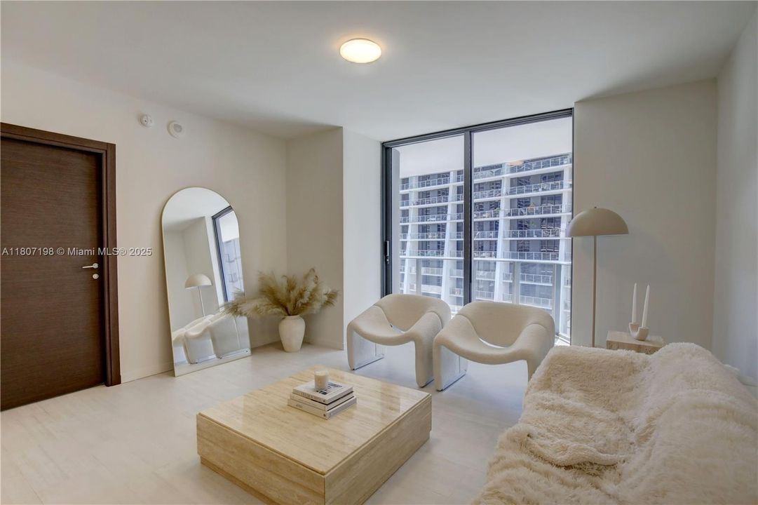En Venta: $950,000 (1 camas, 2 baños, 1022 Pies cuadrados)