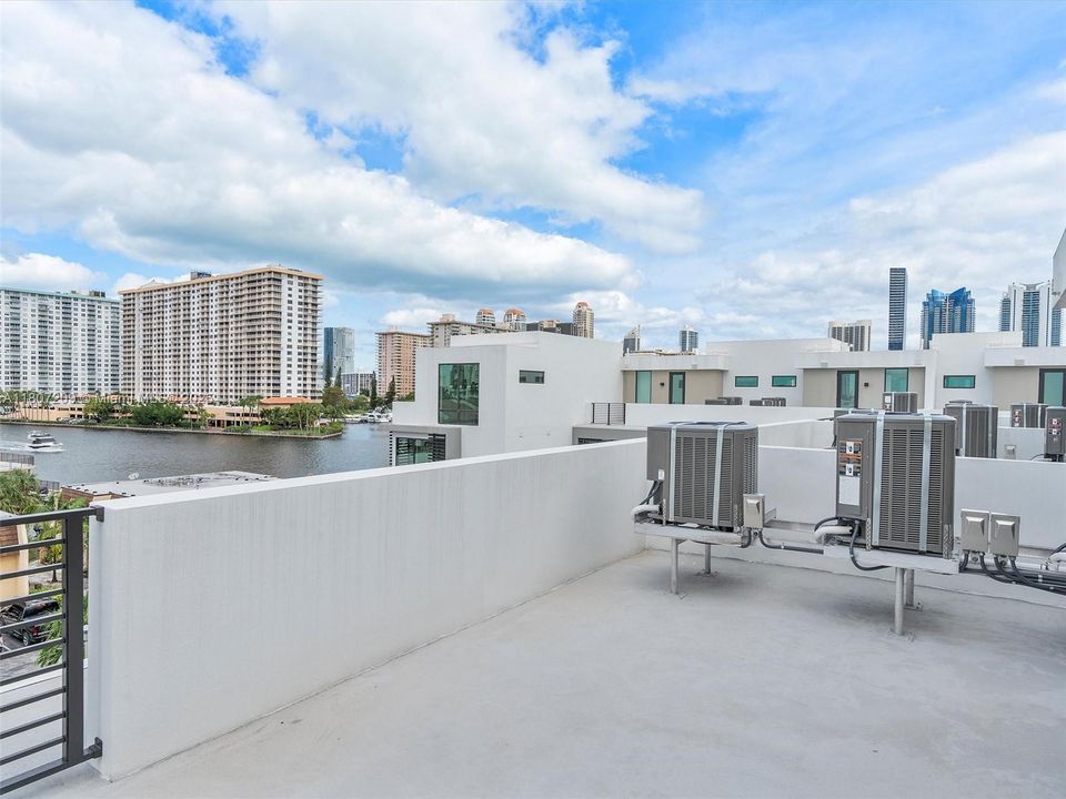 Recently Rented: $14,900 (4 beds, 4 baths, 3375 Square Feet)