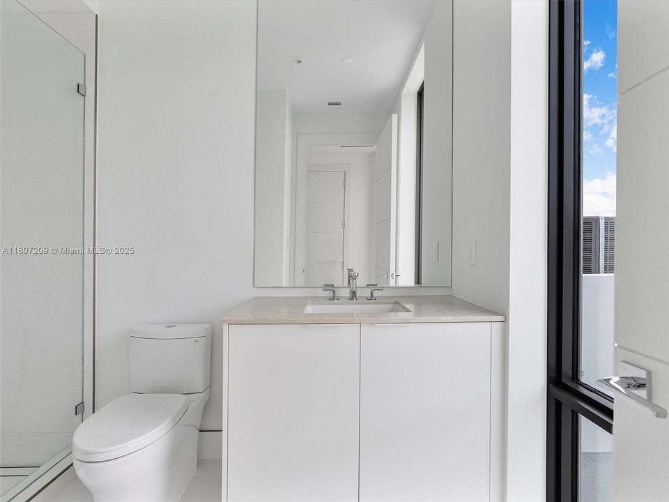 Recently Rented: $14,900 (4 beds, 4 baths, 3375 Square Feet)