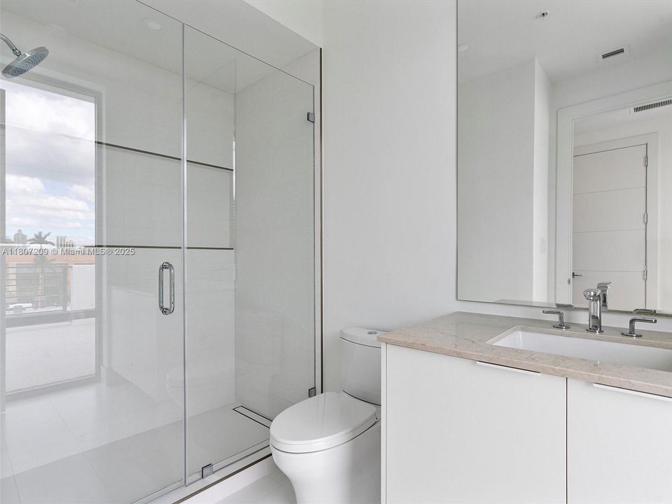 Recently Rented: $14,900 (4 beds, 4 baths, 3375 Square Feet)