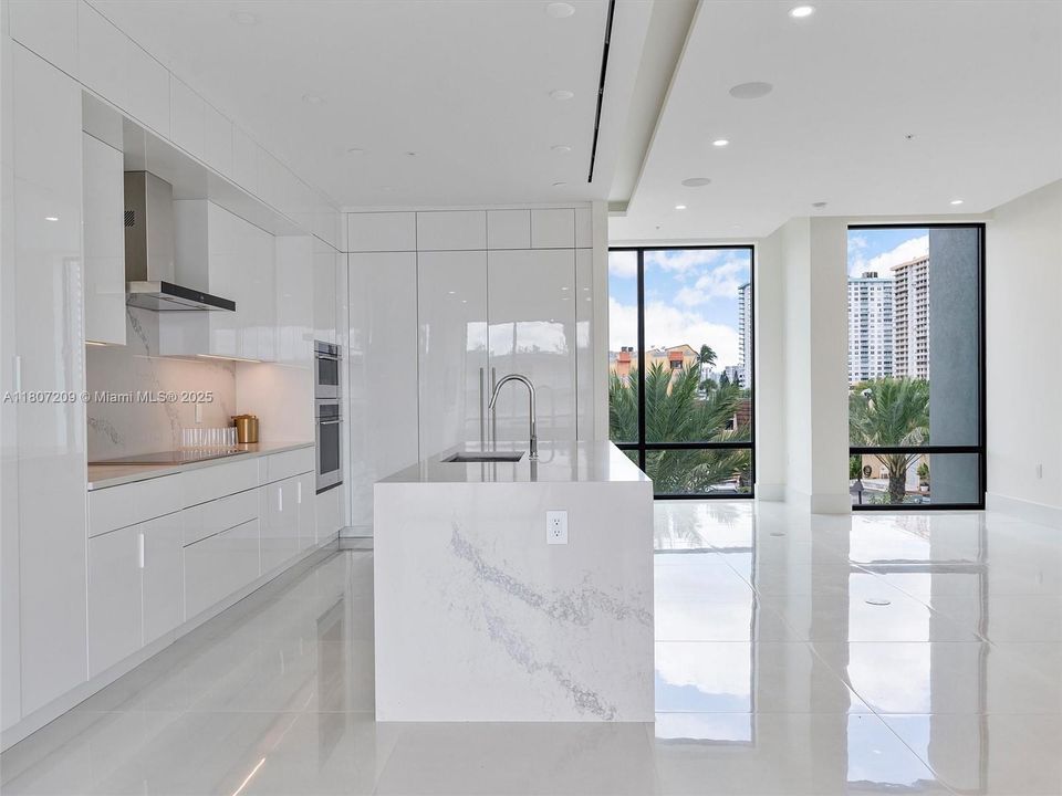 Recently Rented: $14,900 (4 beds, 4 baths, 3375 Square Feet)