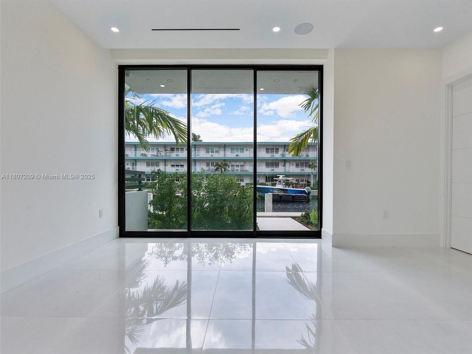 Recently Rented: $14,900 (4 beds, 4 baths, 3375 Square Feet)