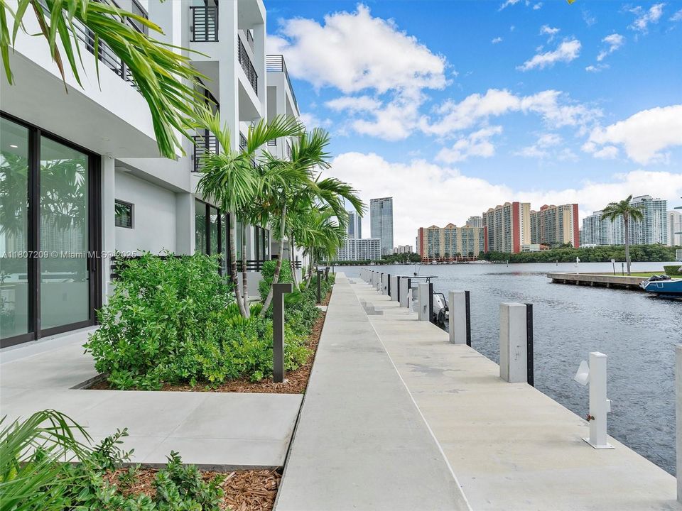 Recently Rented: $14,900 (4 beds, 4 baths, 3375 Square Feet)